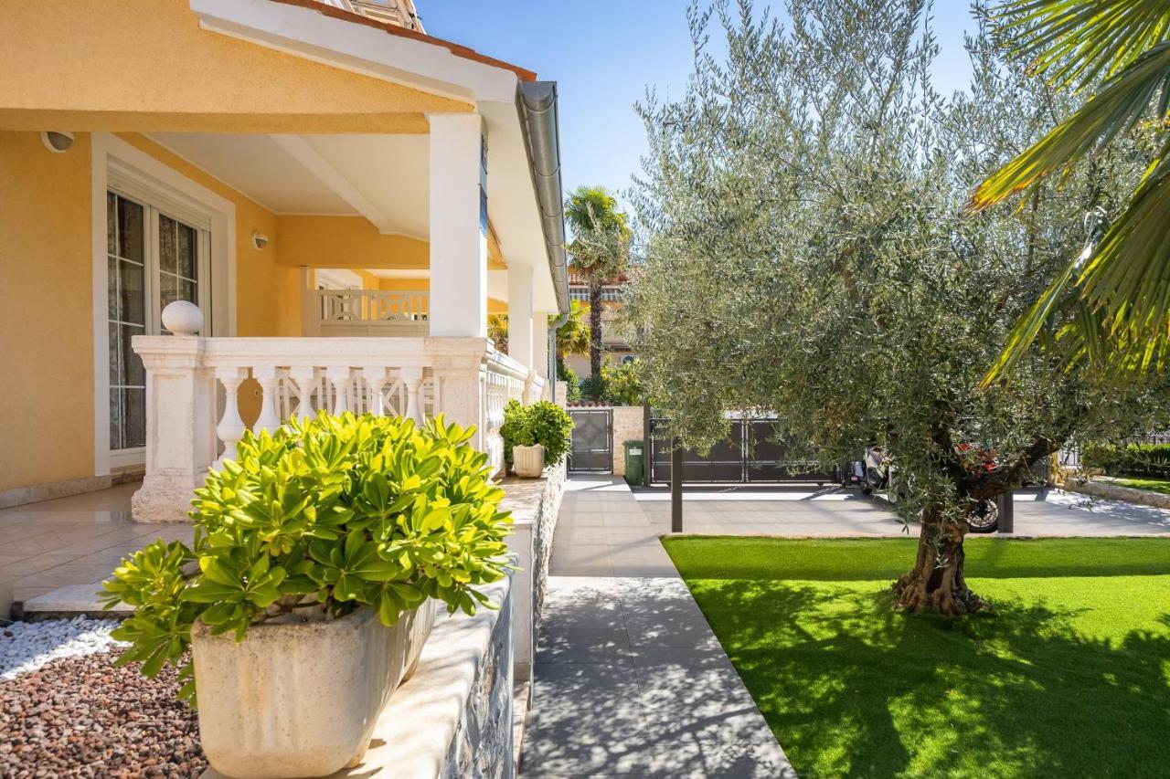 Villa Opatic Porec Exterior photo