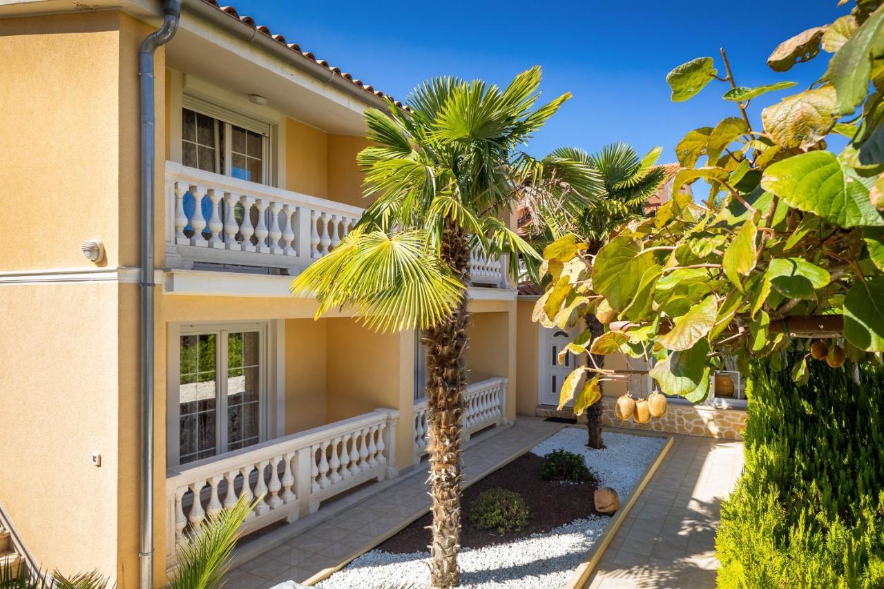 Villa Opatic Porec Exterior photo