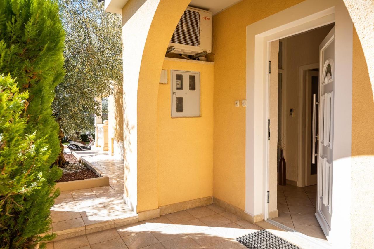 Villa Opatic Porec Exterior photo